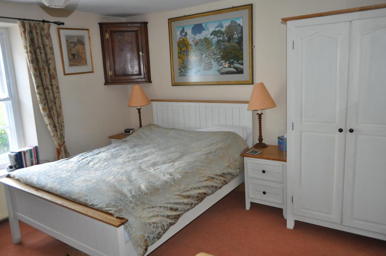Chateau Terrace BnB Chepstow Extérieur photo